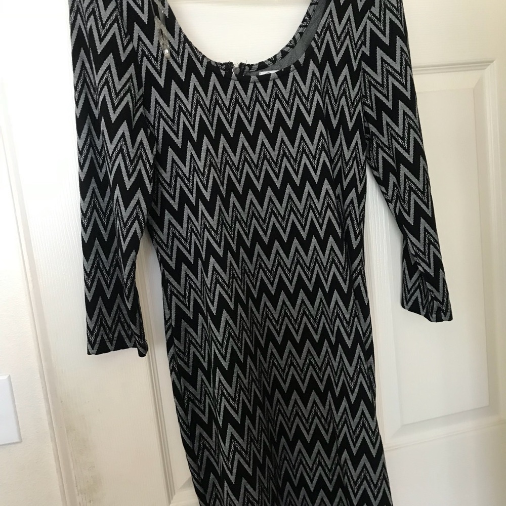 PATTERNED MINI DRESS